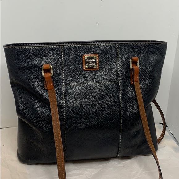 Dooney & Bourke Handbags - Dooney & Bourke Zip Top Shopper Tote Leather Bag
